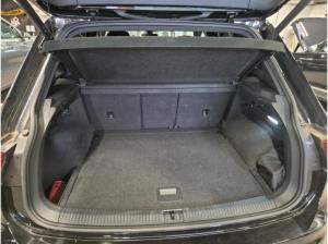 Volkswagen Tiguan R - Black-Style - AHK Kamera Pano Leder - 8-fach bereift