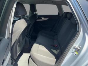 Audi A4 Avant Advanced 40TFSI quattro S tronic Standh