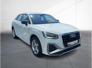 Audi Q2 S line 30 TFSI Schaltgetriebe LED SW