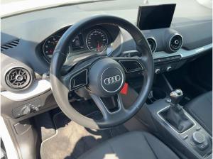 Audi Q2 S line 30 TFSI Schaltgetriebe LED SW