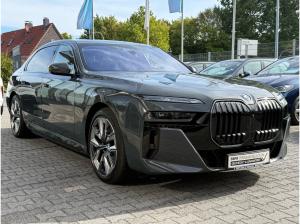 BMW i7 xDrive60 M Sportpaket //B&W Panorama HUD 360*Kamera