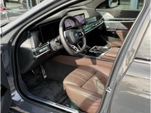 BMW i7 xDrive60 M Sportpaket //B&W Panorama HUD 360*Kamera
