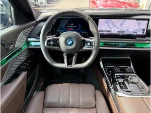 BMW i7 xDrive60 M Sportpaket //B&W Panorama HUD 360*Kamera