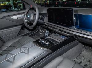 BMW i7 M70 xDrive MSport +Two-Tone + Pano + B/W + 22