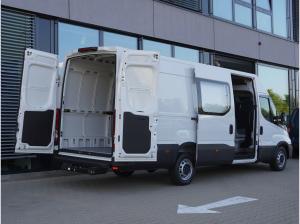 Iveco Daily 35S16BA8 CRV/ Snoeks 6-Sitzer