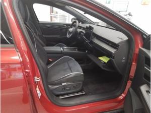 Volkswagen ID.7 Tourer PRO BLACK STYLE NP.75T ACC.5J-G.WÄRMEPUMPE.AHK.AREA-VIEW.HUD.HARMAN