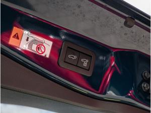 Toyota C-HR Teamplayer 2.0 Plug-In Hybrid ACC LED Business Paket Navi Digitales Cockpit El. Heckklappe