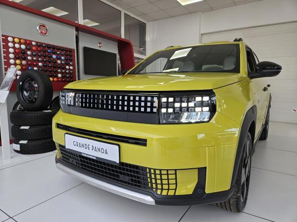 Fiat Grande Panda Elektro - La Prima - verschiedene Farben - sofort verfügbar - Navi - LED