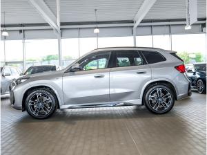 BMW iX1 eDrive20 MSport AHK Pano HeadUp ACC 19 LM
