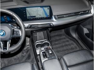 BMW iX1 eDrive20 MSport AHK Pano HeadUp ACC 19 LM