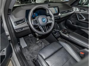 BMW iX1 eDrive20 MSport AHK Pano HeadUp ACC 19 LM