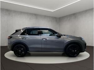 Volkswagen T-Roc R-Line 1.5 l eTSI (150 PS) 7-Gang-DSG ⚡️sofort verfügbar ⚡️ Anhängerkupplung - Black Sty