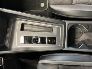 Volkswagen Golf VIII GOAL 2.0 TDI DSG ACC AHK AUT Kam. LED