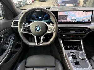BMW 330 e xDrive Limousine M Sport //Stop&Go HiFi Adapt.LED