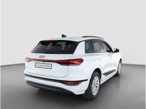 Audi Q6 e-tron Performance, AHK, Matrix, Luftfederung, Beifahrerdisplay, 8-Fach bereift