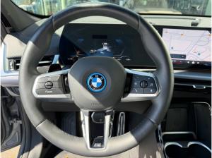 BMW iX2 eDrive20 M SPORT+HUD+AHK+LM20+KAMERA+HK SOUND+LED