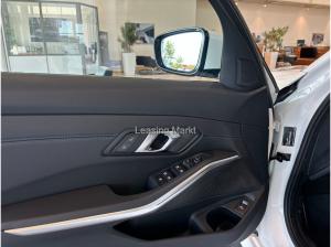 BMW 320 320d Touring Automatik Navi Tempom.aktiv Bluetooth PDC MP3 Schn.