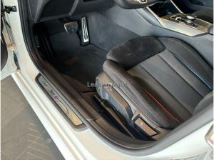 BMW 320 320d Touring Automatik Navi Tempom.aktiv Bluetooth PDC MP3 Schn.