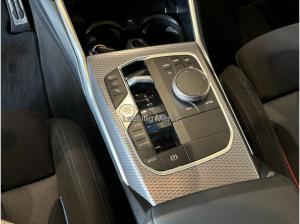 BMW 320 320d Touring Automatik Navi Tempom.aktiv Bluetooth PDC MP3 Schn.