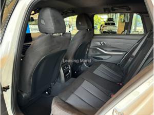 BMW 320 320d Touring Automatik Navi Tempom.aktiv Bluetooth PDC MP3 Schn.