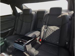 Audi S8 (4NC)