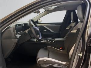 Opel Astra Edition inkl. Allwetter & Komfort-Paket