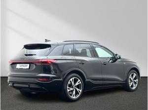Audi Q6 e-tron SUV S line performance 225 kW