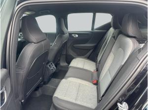 Volvo XC40 B3 Plus Black Edition😎