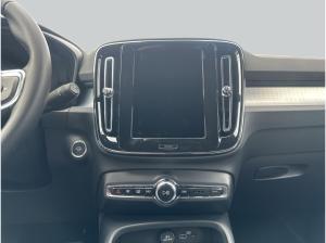 Volvo XC40 B3 Plus Black Edition😎