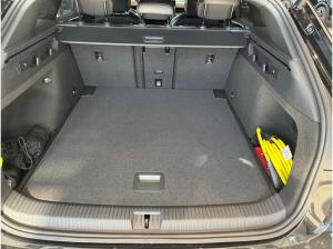 Volkswagen ID.7 Tourer Pro 77kWh IQ.LIGHT,W-PUMPE,360-KAM,20