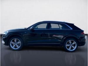 Audi Q8 55 TFSIe S line quattro Tiptronic HD-Matrix HuD Nachtsicht AHK