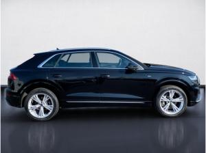Audi Q8 55 TFSIe S line quattro Tiptronic HD-Matrix HuD Nachtsicht AHK