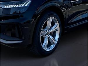 Audi Q8 55 TFSIe S line quattro Tiptronic HD-Matrix HuD Nachtsicht AHK