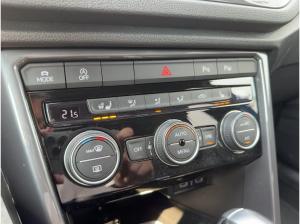 Volkswagen T-Roc 1.5 TSI DSG Sport Navi LED SHZ ACC PDC