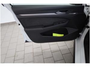 Volkswagen Golf 1.5 eTSI OPF R-Line | AHK | WKR | LED-Matrix | NAVI | SOFORT verfügbar |
