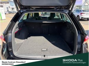 Skoda Octavia Combi Tour 2.0 TDI 150 PS DSG Licht & Sicht Plus Panoramadach LED-Scheinwerfer
