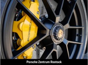 Porsche 992 911 Carrera 4 GTS
