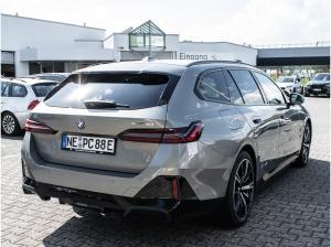 BMW i5 xDrive40 MSport HUD PANO ACC AHK RFK NAVI