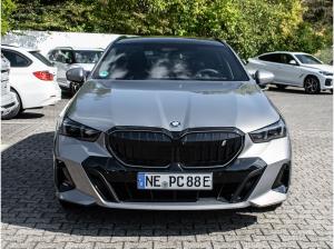 BMW i5 xDrive40 MSport HUD PANO ACC AHK RFK NAVI