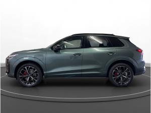 Audi Q3 e-hybrid S tronic Pano Matrix LM 20" Sonos HeadUp