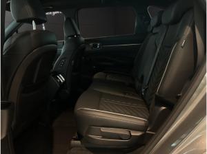 Kia Sorento 🚙 **Kia Sorento Platinum AWD – Luxus, Komfort & Leistung auf höchstem Niveau!**