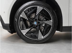 BMW iX3 40 Inno.Pak. 3D HUD H/KSound Syst. DAB Sitzheiz. Klimaaut.