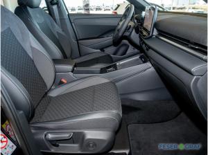 Volkswagen T-Roc R-Line DSG IQ.Light/NAV/Black Style