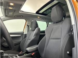 Skoda Karoq Selection 1,5l TSI DSG *RFK SHZ PANO NAVI*
