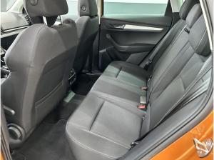 Skoda Karoq Selection 1,5l TSI DSG *RFK SHZ PANO NAVI*