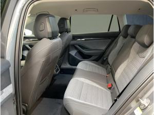 Skoda Superb Combi Selection 2.0l TDI DSG AHK/NAVI/ACC