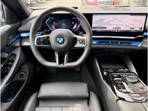 BMW 520 d Touring M Sport //HUD Standheizung AHK