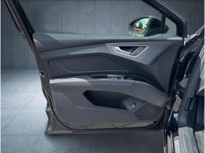 Audi e-tron Q4 SUV e-tron perfomance S-line/Sonos/HuD