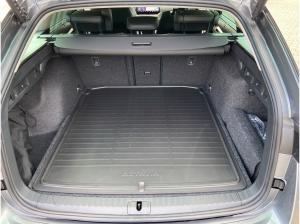 Skoda Octavia Combi Tour 2.0 TDI DSG *AHK*SHZ*KAMERA*
