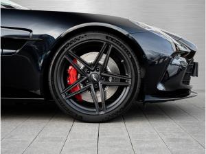 Aston Martin Vantage 4.0 V8